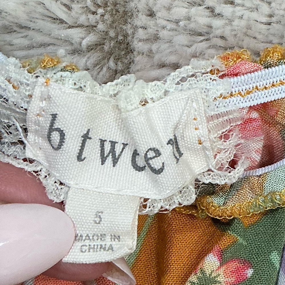 KIDS: Btween Orange Floral Top and Shorts Set - Picture 7 of 7